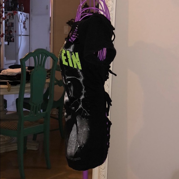 Frankenstein destroyed tee open back - Picture 3 of 5